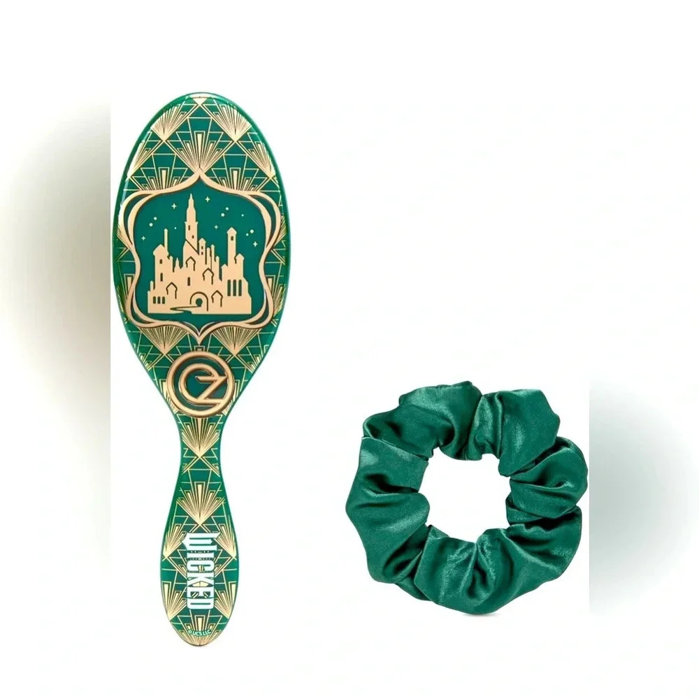 Wicked Wet Brush and Scrunchie set NIB Emerald City